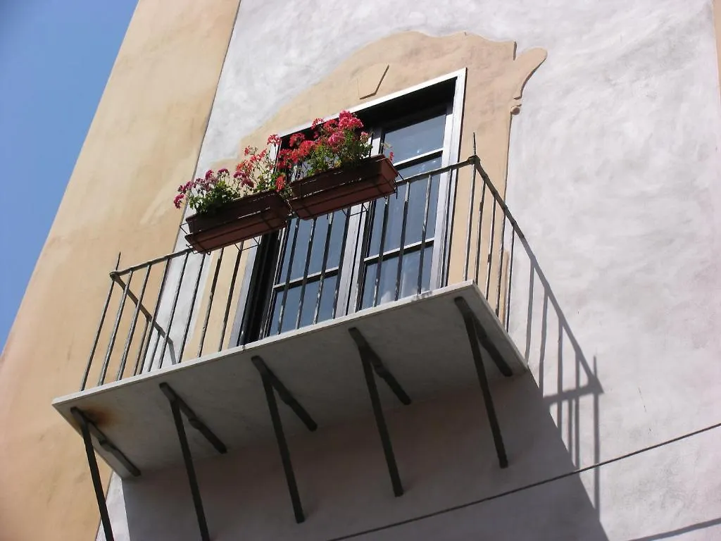 Casa Orioles Panzió Palermo